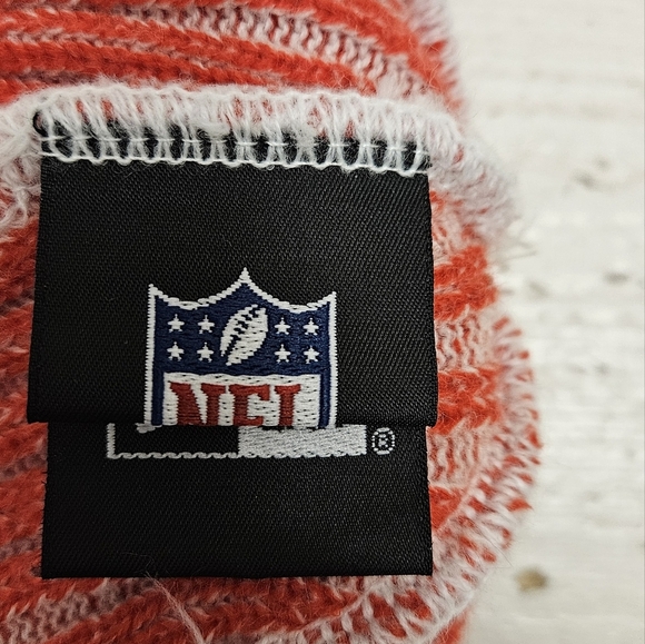 Chiefs Red and Yellow Knit Beanie - Picture 4 of 4